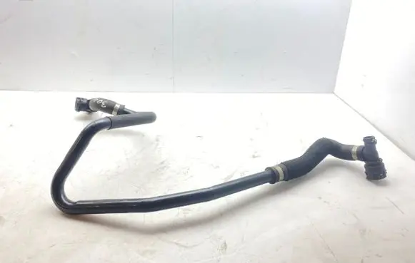 Mercedes-Benz E W212 Engine coolant pipe/hose A2125010024