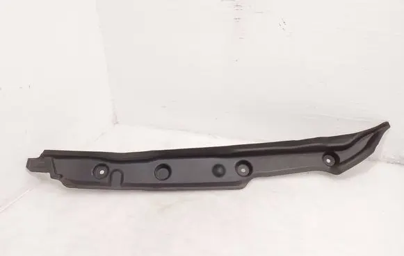 Audi e-tron Fender end trim 4KE821112