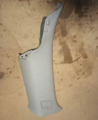 (B) pillar trim (top)