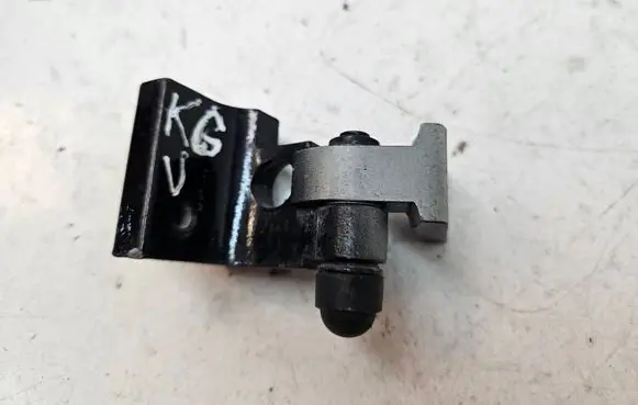 Audi Q7 4L Rear door upper hinge 7L0833401B