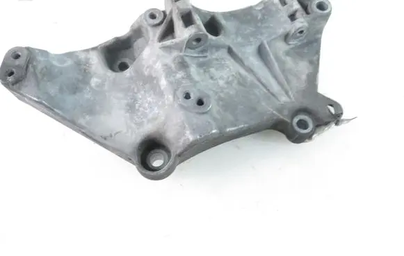 Renault Scenic II - Grand scenic II Generator/alternator bracket 8200100148
