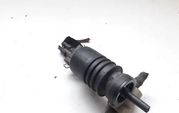 Opel Astra G Windscreen/windshield washer pump