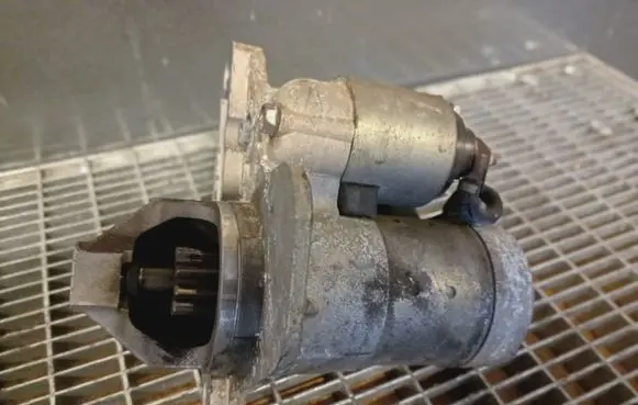 Nissan Qashqai+2 Starter motor MR20DE MR20