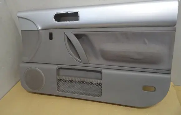 Volkswagen New Beetle Front door card panel trim