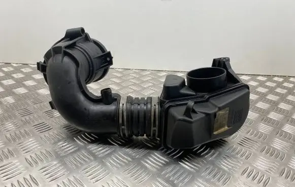 Mercedes-Benz CLC CL203 Air intake duct part A2710901229 A2710900804