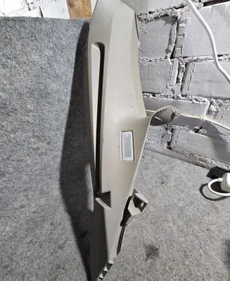 BMW 5 F10 F11 (D)pillar trim (top) 9169785 52850610