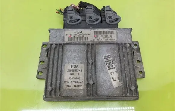 Peugeot 206 Engine control unit/module 9643785080