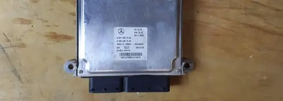 Mercedes-Benz E C207 W207 Engine control unit/module ECU A6519007500