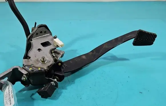 KIA Sportage Pedal assembly 32802-2Y050 IMPRK1533428