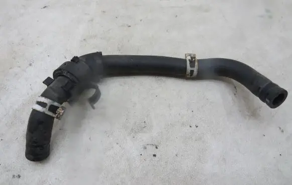 Honda CR-V Engine coolant pipe/hose