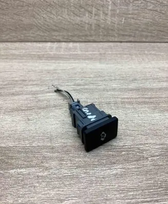 Toyota RAV 4 (XA30) Hazard light switch 15B060 DRIVEMODE