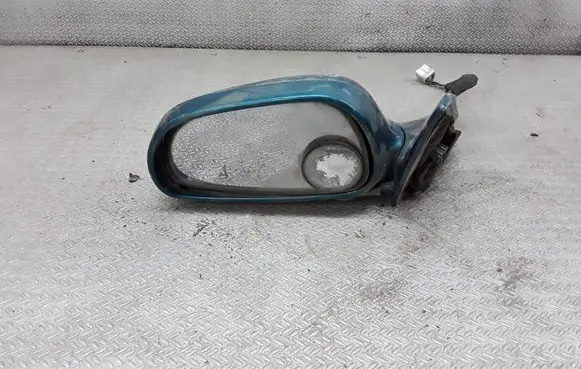 Mazda 626 Front door electric wing mirror E13010519