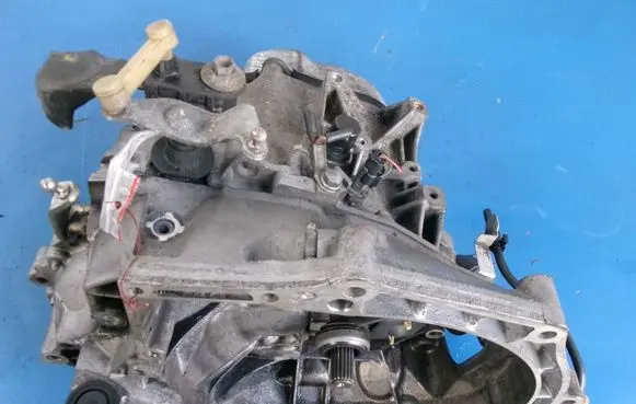 Peugeot 207 CC Manual 6 speed gearbox 