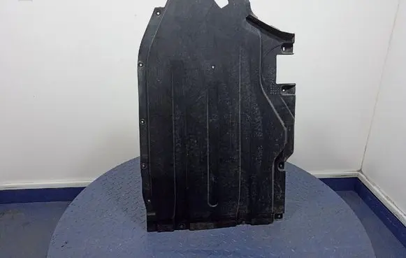 BMW X5 E53 Front underbody cover/under tray 7424888