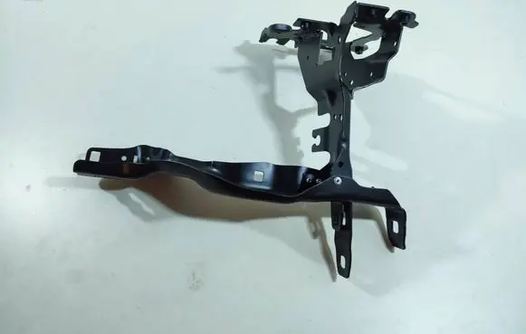 BMW 7 G11 G12 Headlight/headlamp mounting bracket 51647357214 7357214