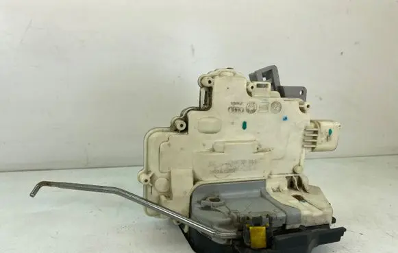 Audi A6 S6 C6 4F Front door lock 4F1837016