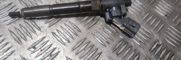 Volvo V60 Fuel injector 31405404