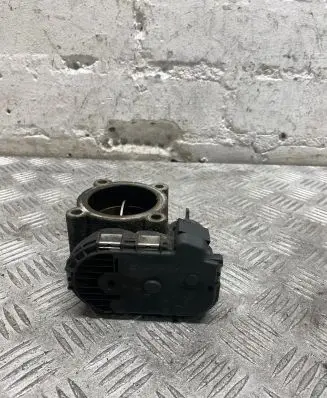 Mercedes-Benz E C207 W207 Engine shut-off valve A6420900270 0281002894
