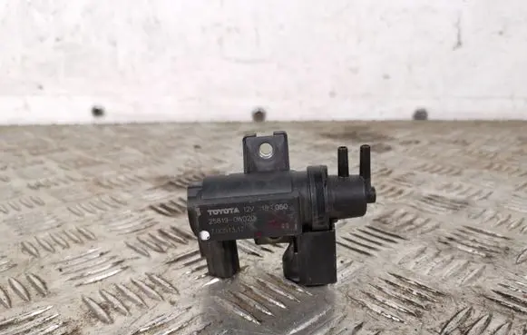 Toyota C-HR I Vacuum valve 258190W020