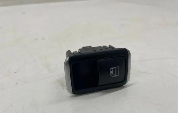 Mercedes-Benz CLA C117 X117 W117 Electric window control switch A2049058102