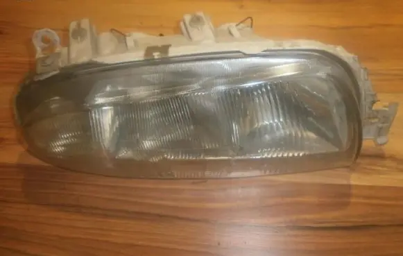 Ford Fiesta Headlight/headlamp 0301049202