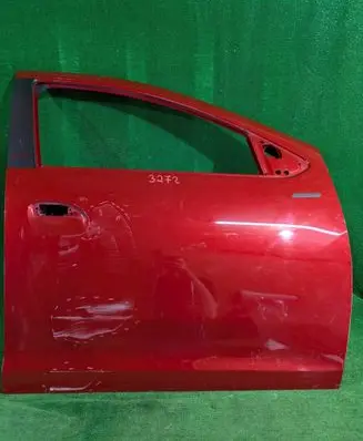 Dacia Duster II Front door