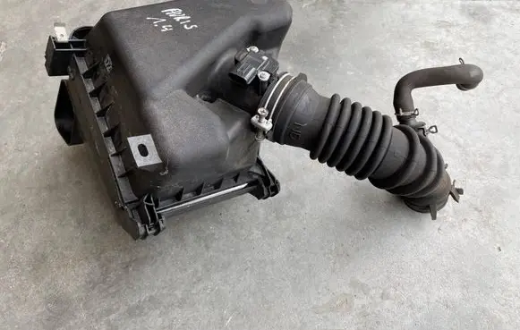 Toyota Auris E180 Air filter box