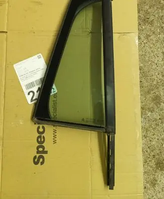 Citroen C4 Grand Picasso Rear vent window glass 
