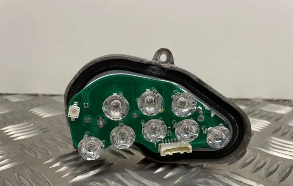 Front indicator light
