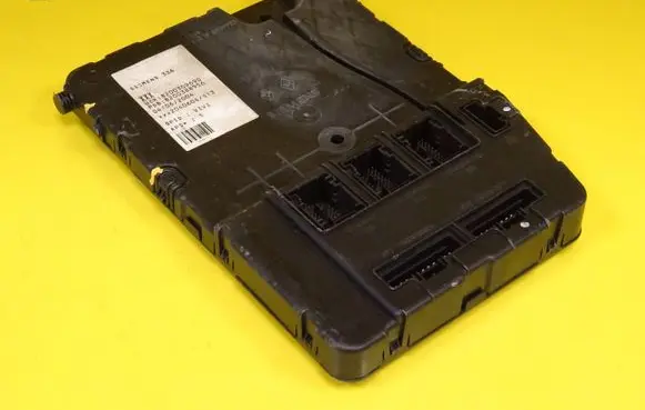 Renault Megane II BSM Control unit 8200309690