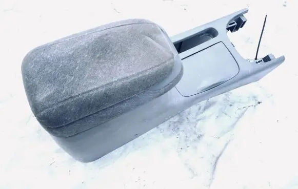 Hyundai Sonata Armrest 8461038950 84610-38950