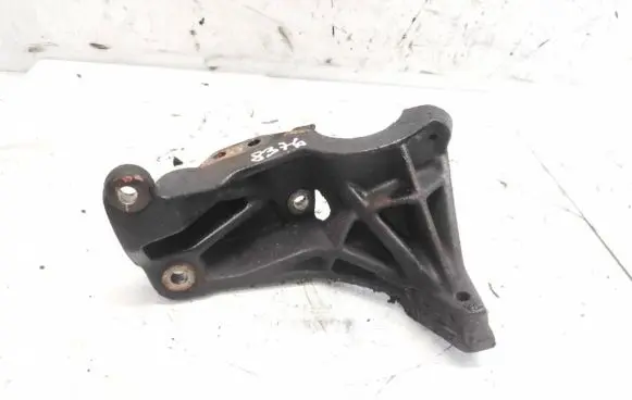 Volvo V70 Engine mounting bracket 074199849