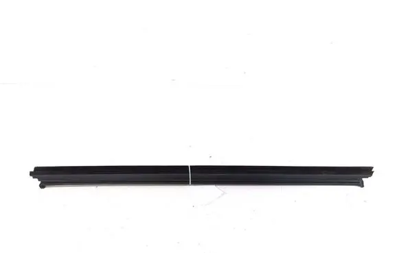 Volvo XC90 Front door trim bar 