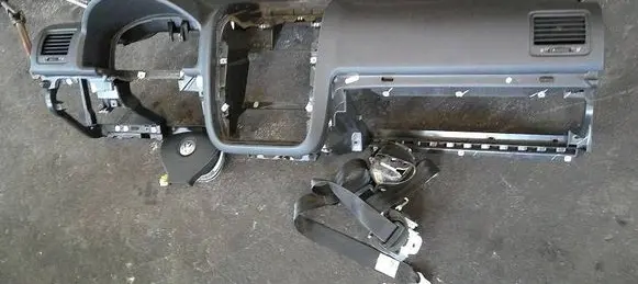 Volkswagen Golf V Dashboard 0000