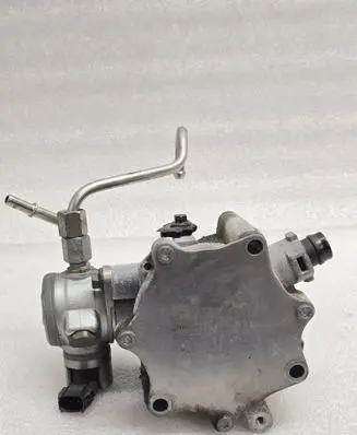Volvo XC90 Fuel injection high pressure pump 31316143