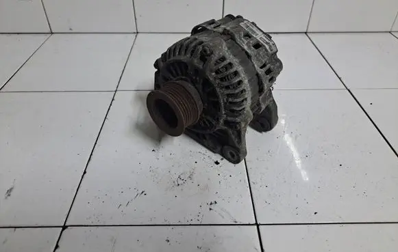 Renault Kangoo II Generator/alternator A2TB6481 LRA02174 208392410081