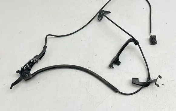 Toyota Highlander XU70 ABS brake wheel speed sensor 895430E070