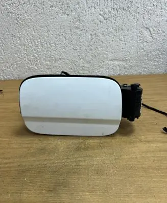 Mercedes-Benz C W204 Fuel tank cap A2047500103 F3038