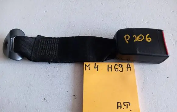 Peugeot 206 Front seatbelt buckle 1212123