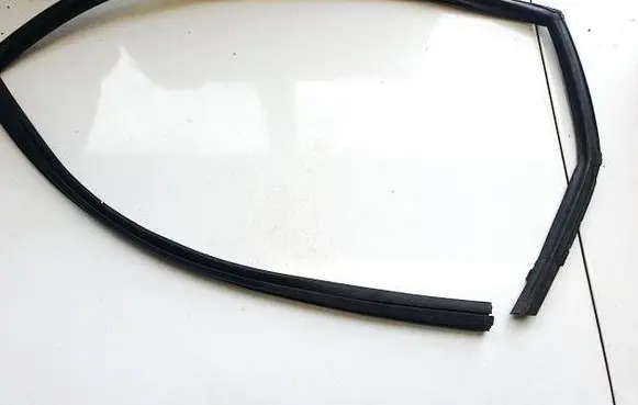 Ford Fiesta Rubber seal rear door 5425766