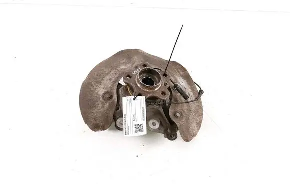 Rear wheel hub