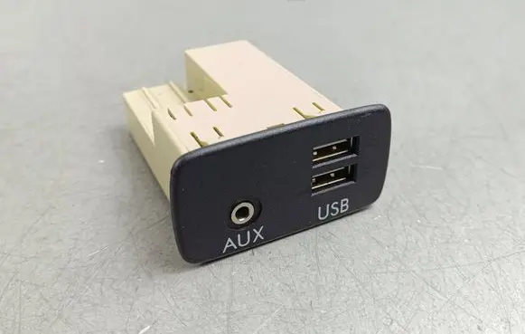 USB socket connector