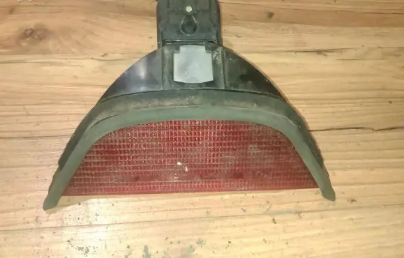 BMW 5 E39 Third/center stoplight 8360568
