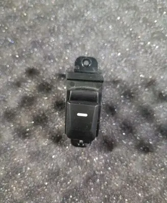 KIA Rio Quarter vent window switch 202007550