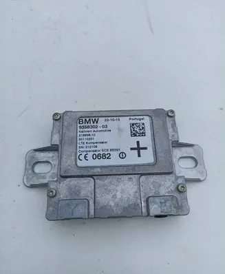 BMW 7 G11 G12 Aerial antenna amplifier 21889810 9358302