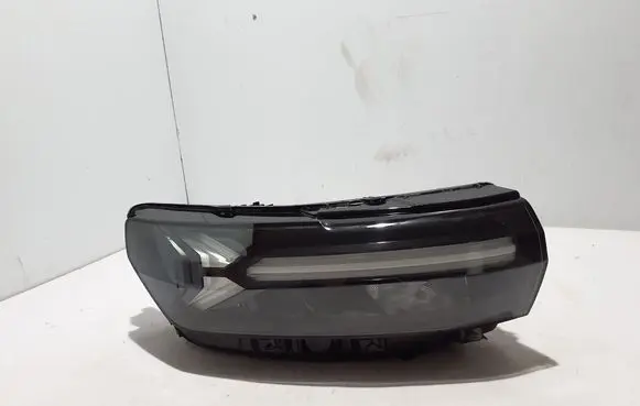 Dacia Duster Headlight/headlamp 260107725R