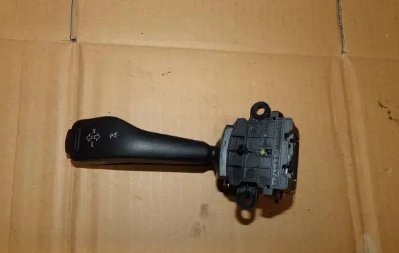 BMW 5 E39 Indicator stalk 8363668M