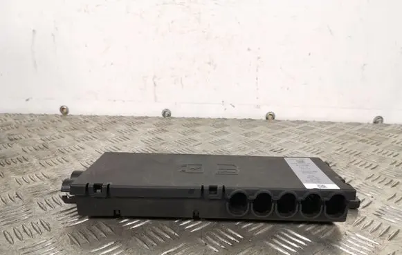 Jaguar XE Fuse module GX7314516AD