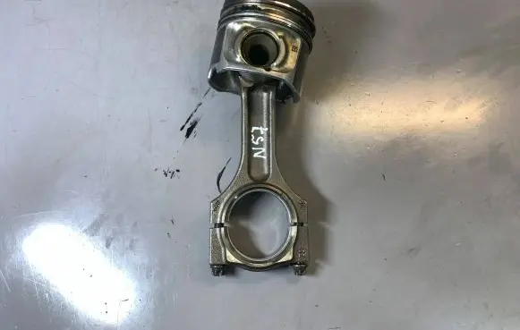 BMW 7 F01 F02 F03 F04 Piston with connecting rod 11248508023 11257805329