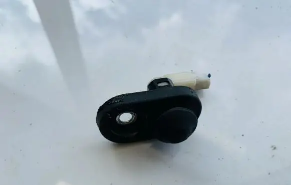 Toyota Avensis Verso Front door sensor coupe 
